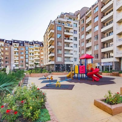 Vermietung einer gemütlichen 2-Zimmer-Wohnung im Komplex Perla, 50 m², Stadtteil Zornitsa, Burgas, Bulgarien